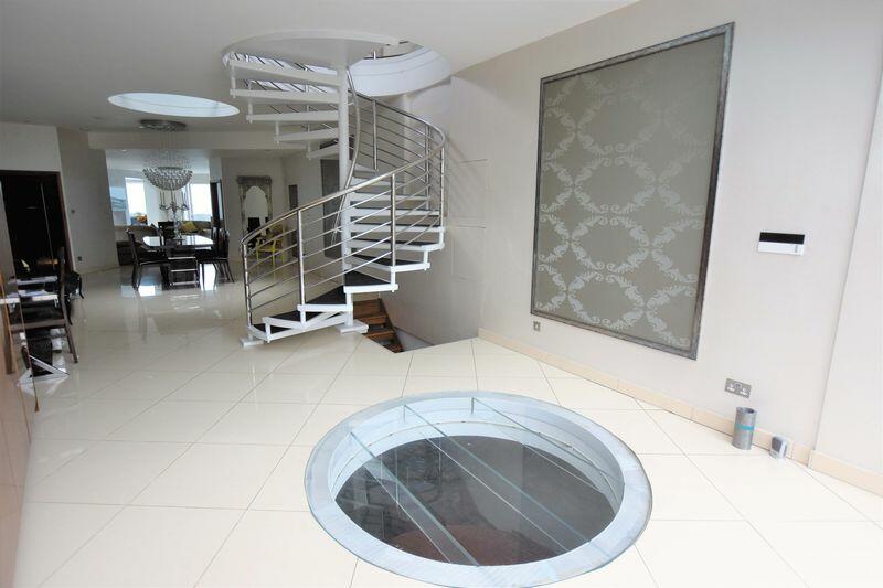 Additional image 18 of STUNNING BEACH HOUSE