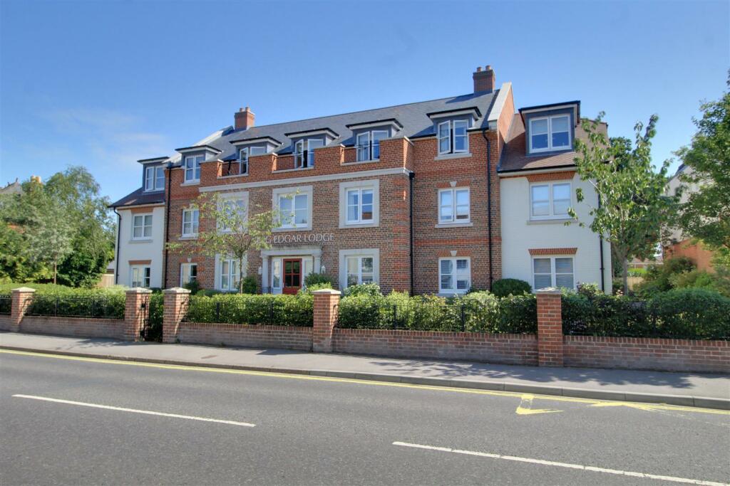 Additional image 14 of King Edgar Lodge, Ringwood