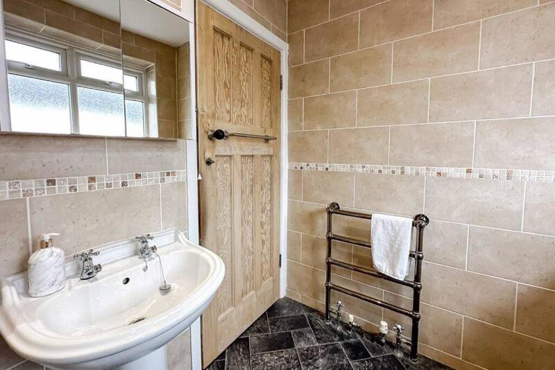 Additional image 29 of New Road, West Parley - Short Term let - £2500pcm