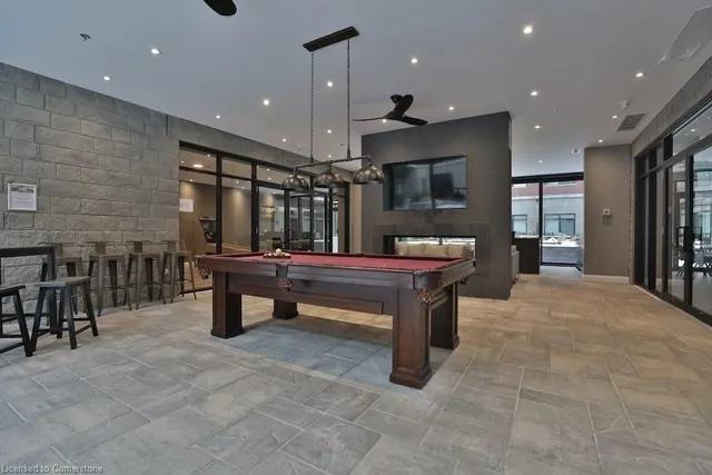 Additional image 31 of 1 Redfern Ave Unit 118