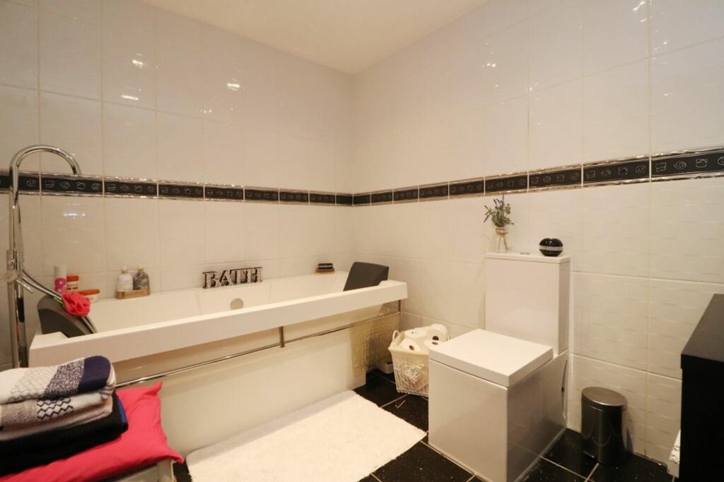 Additional image 20 of 10 Adlington Close, Lowercroft, Bury BL8 2HS