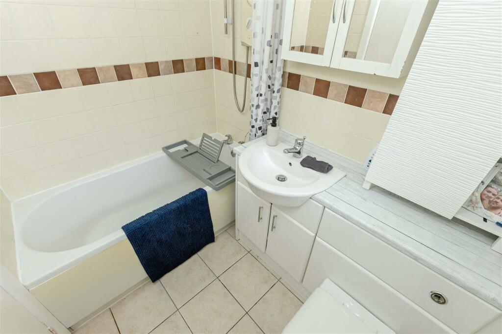 Additional image 4 of Seamill Park Crescent, Worthing