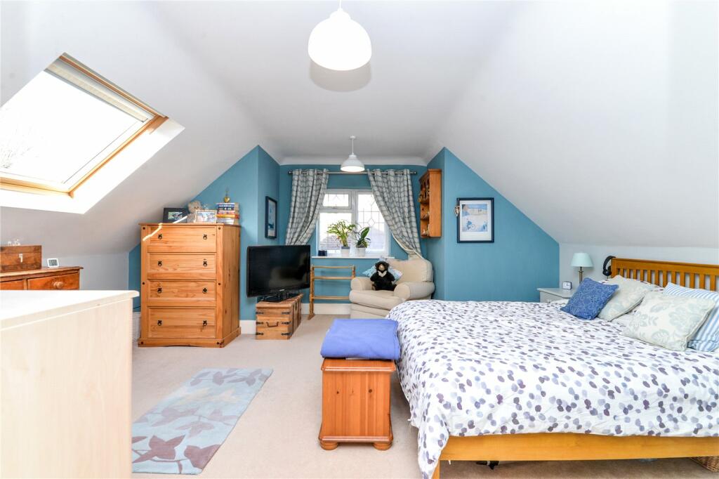 Additional image 11 of Southlands, 73 Barton Court Avenue, Barton On Sea, Hampshire, BH25