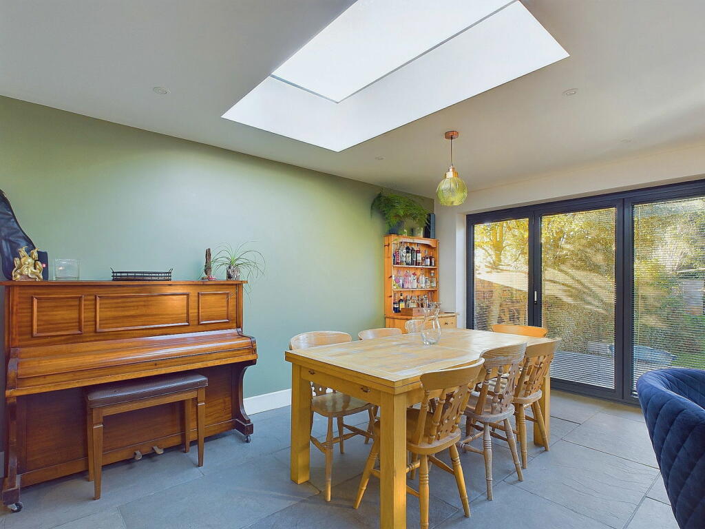 Additional image 11 of Loxwood Avenue, Worthing, BN14 7RF