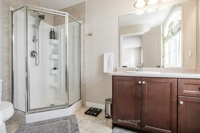 Additional image 15 of 70 Marina Point Cres