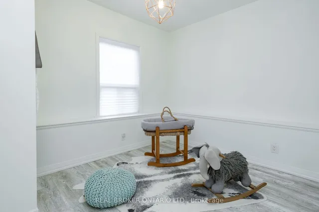 Additional image 12 of 905 & 907 Glencairn Ave