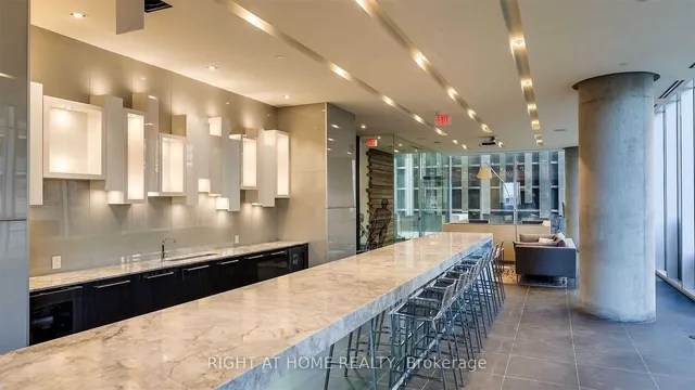 Additional image 24 of 15 Grenville St Unit 1711