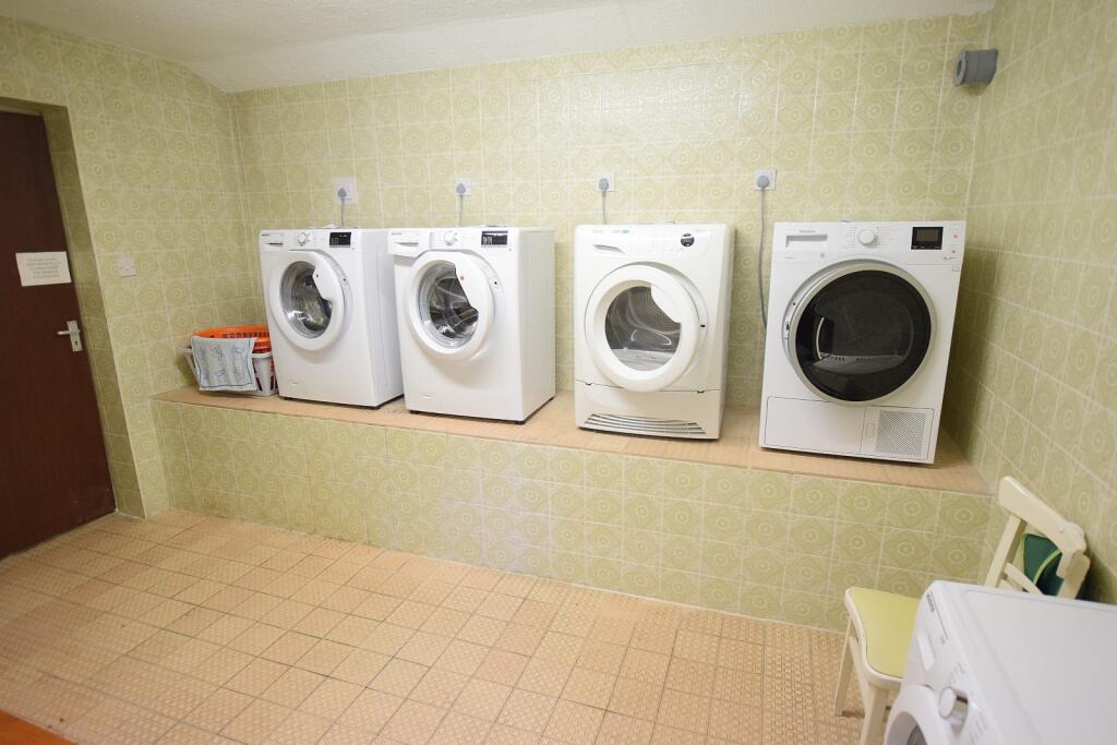 Additional image 5 of 50 Whitefield Road, New Milton, Hampshire. BH25 6DG