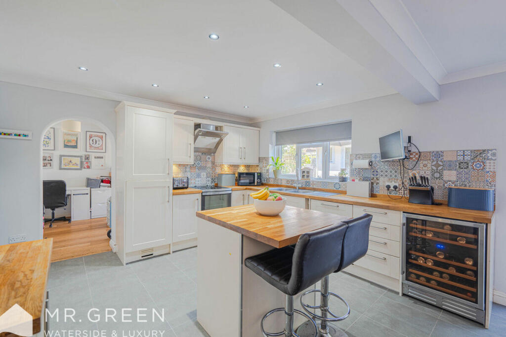 Additional image 15 of Warren Edge Close, Hengistbury Head, Southbourne, Bournemouth, BH6 4AY