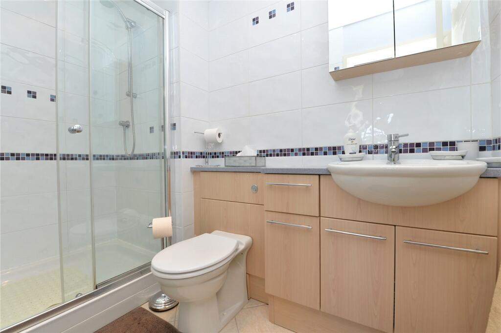 Additional image 16 of Beach Avenue, Barton on Sea, New Milton, Hampshire, BH25