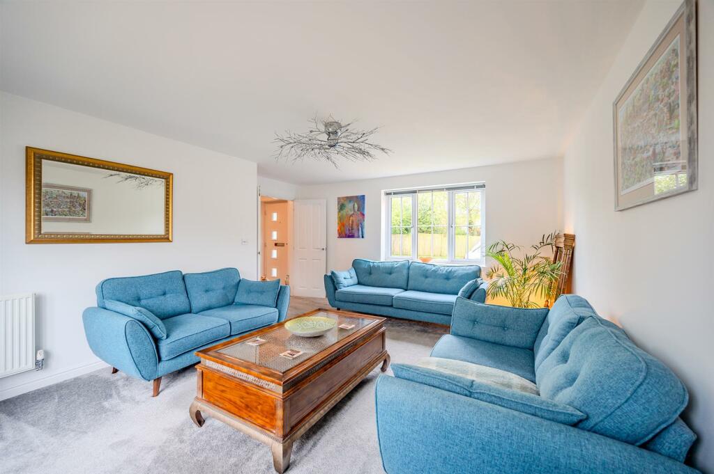 Additional image 3 of Highgrove Crescent, Polegate