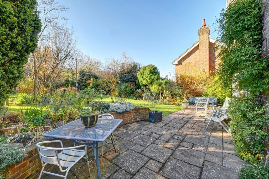 Additional image 36 of Tas Combe Way, Eastbourne, BN20