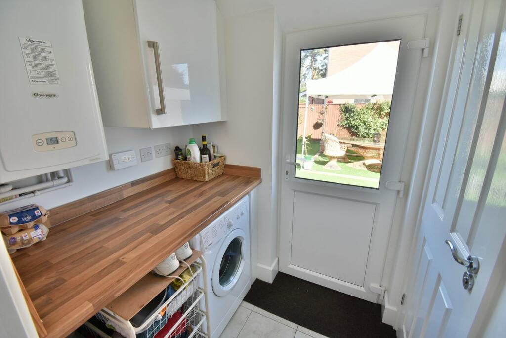 Additional image 8 of Hilltop Road, Ferndown, BH22