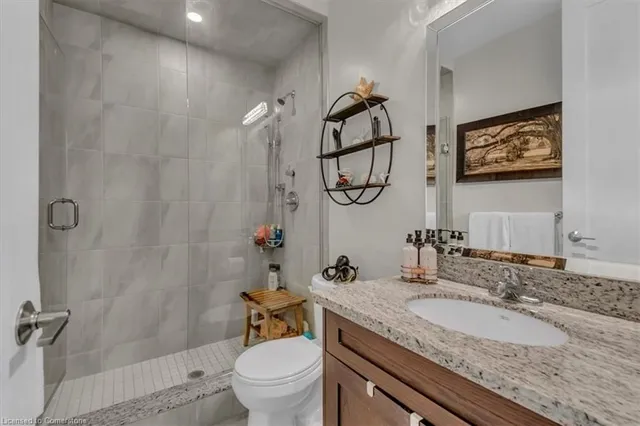 Additional image 9 of 118 King St Unit 1118