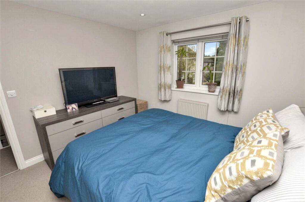 Additional image 16 of Cracklewood Close, West Moors, Ferndown, Dorset, BH22