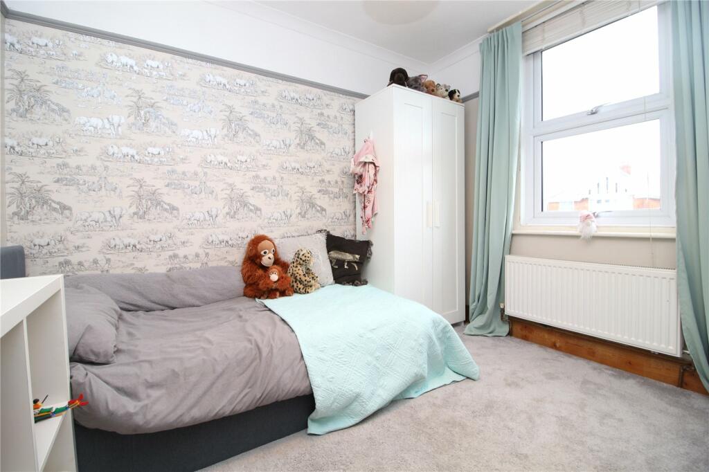 Additional image 15 of Vincent Road, New Milton, Hampshire, BH25