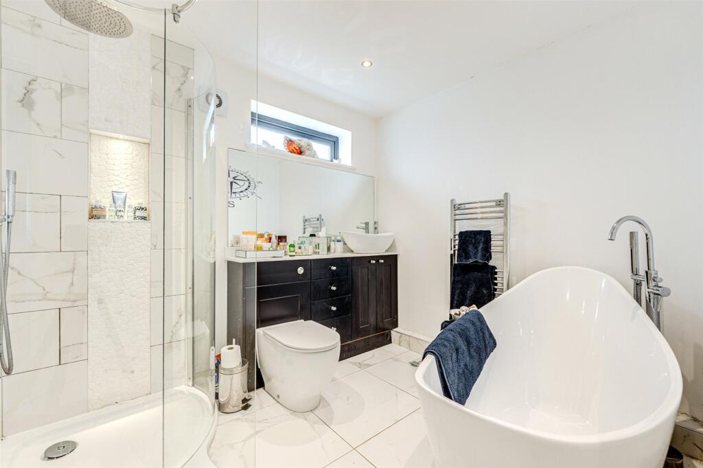 Additional image 6 of Marine Crescent, Goring-by-Sea, Worthing, West Sussex, BN12