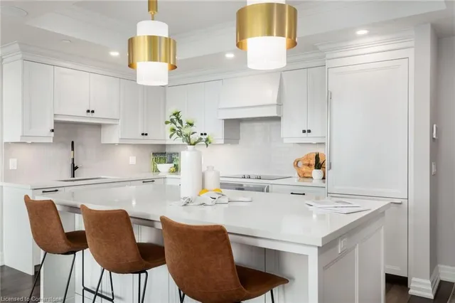 Additional image 9 of 2060 Lakehsore Rd Unit 1201