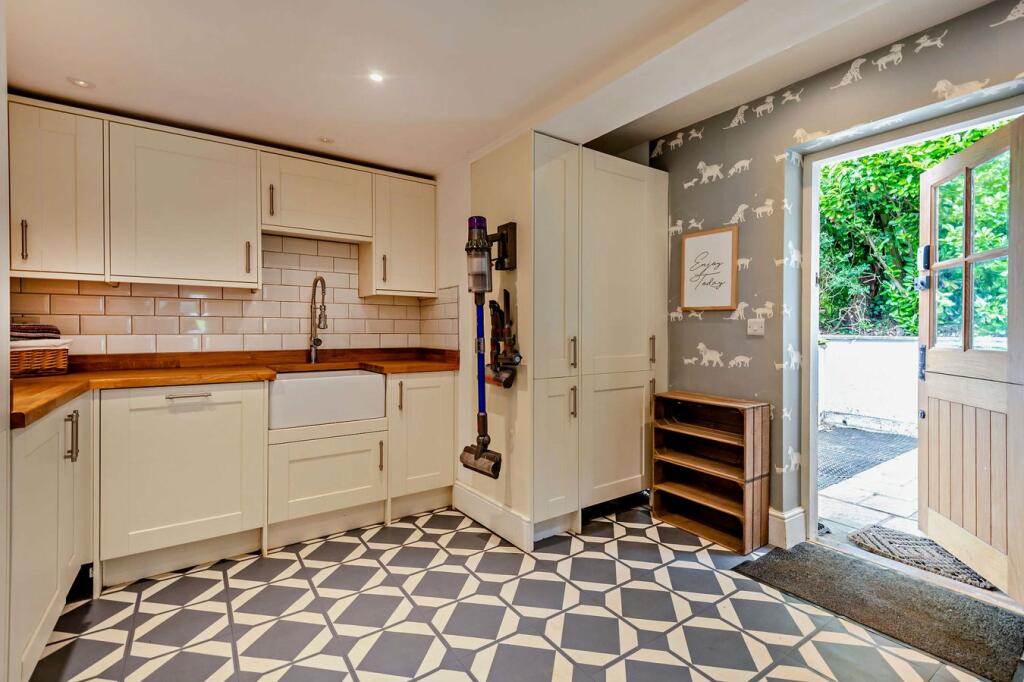 Additional image 8 of Castle Hill Lane, Burley, Ringwood, BH24