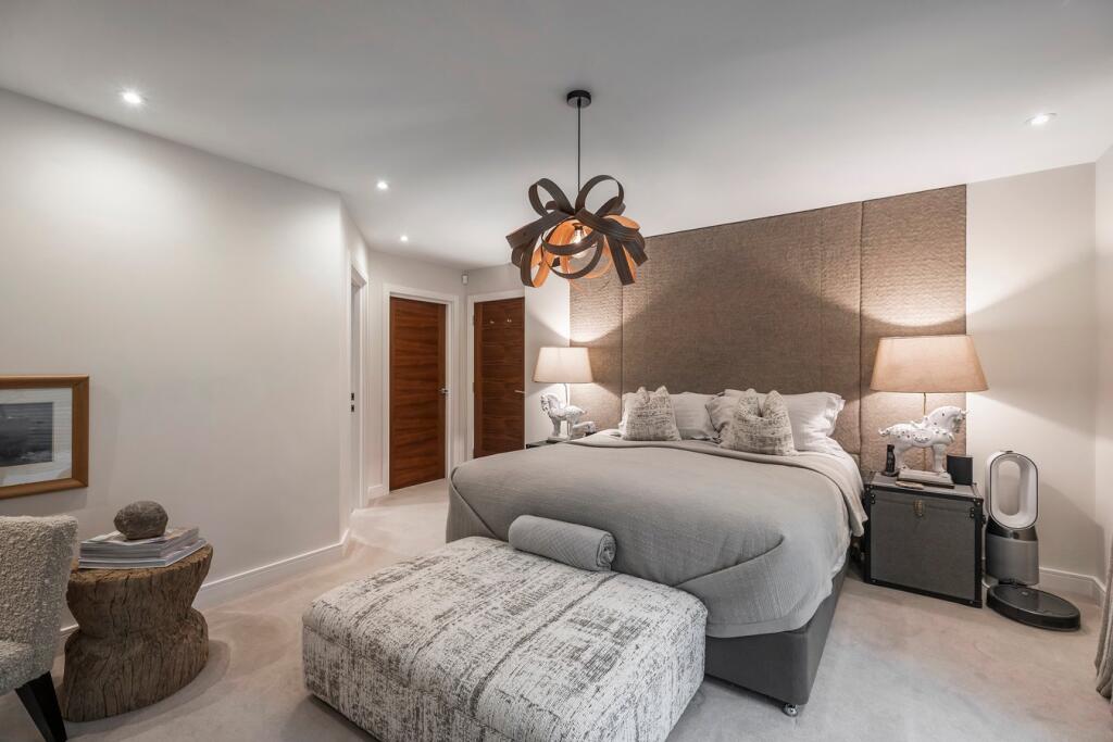 Additional image 18 of Alumhurst Road, Alum Chine, Westbourne, BH4