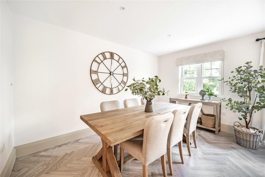 Additional image 4 of 13 Bordeaux, 20 Chewton Farm Road, HIghcliffe, Dorset, BH23