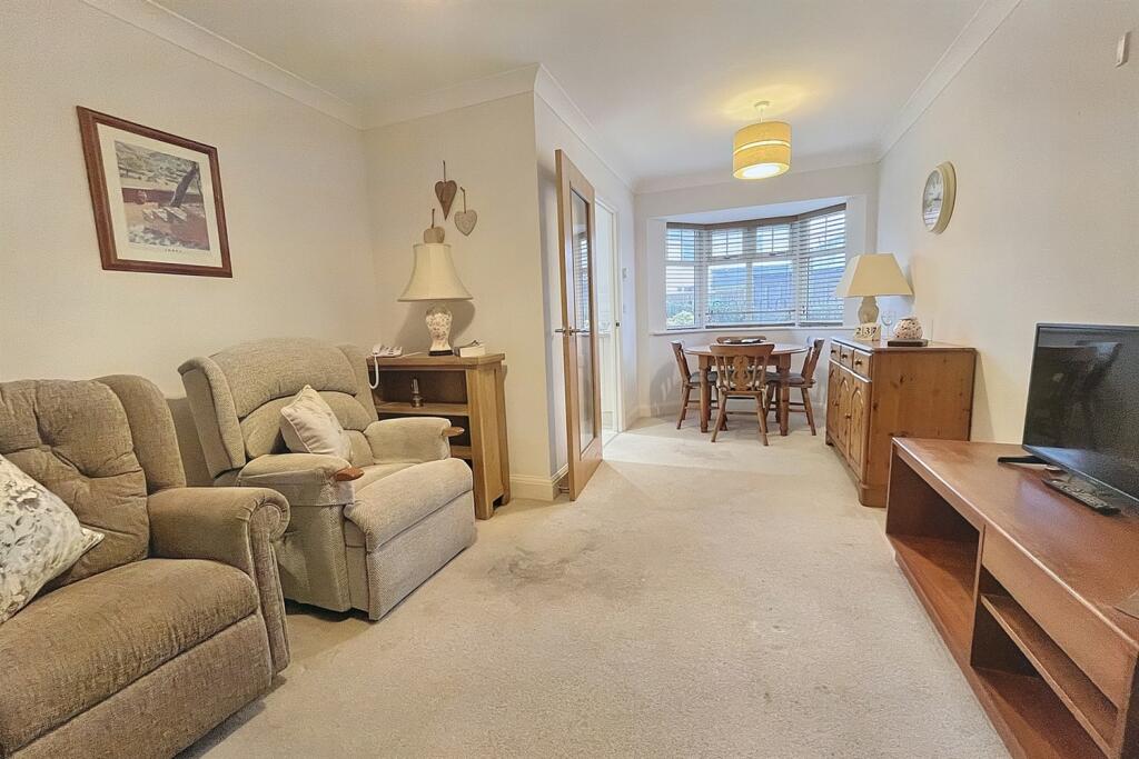 Additional image 2 of Tuckton