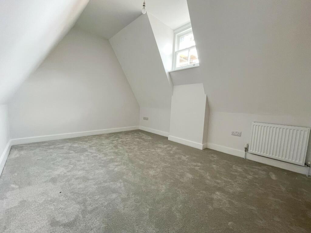 Additional image 5 of Ringwood