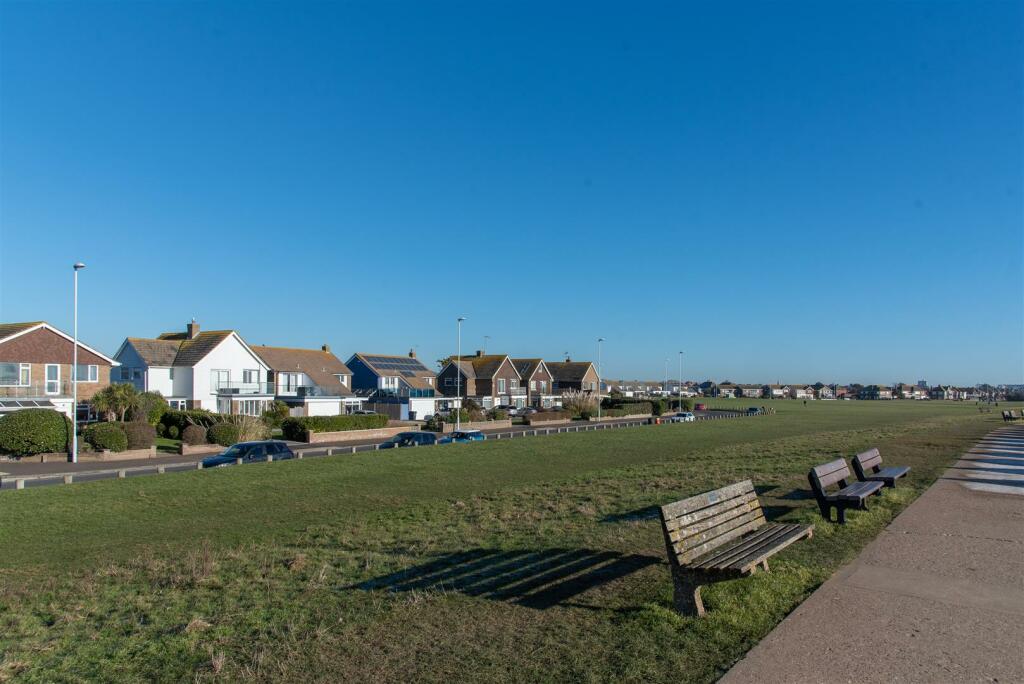 Additional image 54 of Marine Crescent, Goring-By-Sea, Worthing