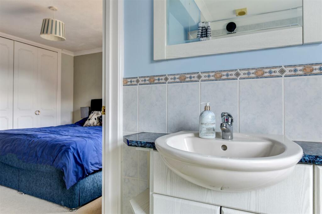 Additional image 23 of Farnefold Road, Steyning