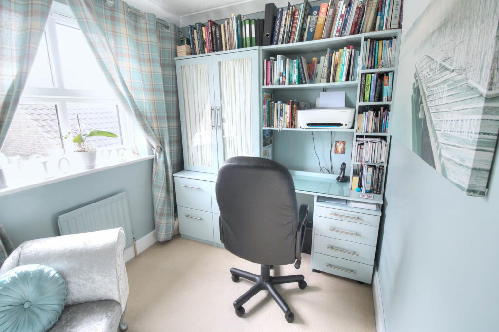 Additional image 19 of Chiltern Close, Eastbourne, BN23 8HD