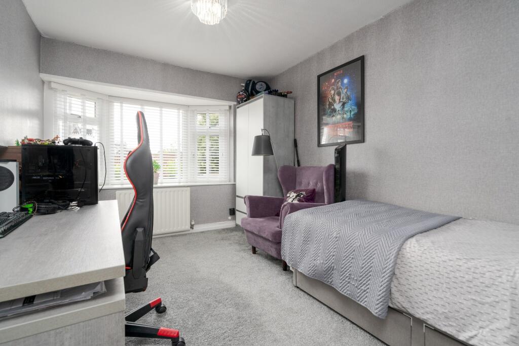 Additional image 15 of Spacious 5 Bed House with 2 Bathrooms On The Sought-After Heathfield Drive, Bolton