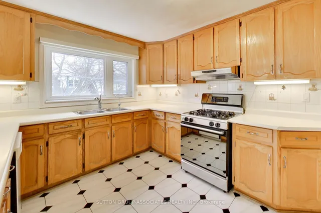 Additional image 12 of 1 Burlington Cres