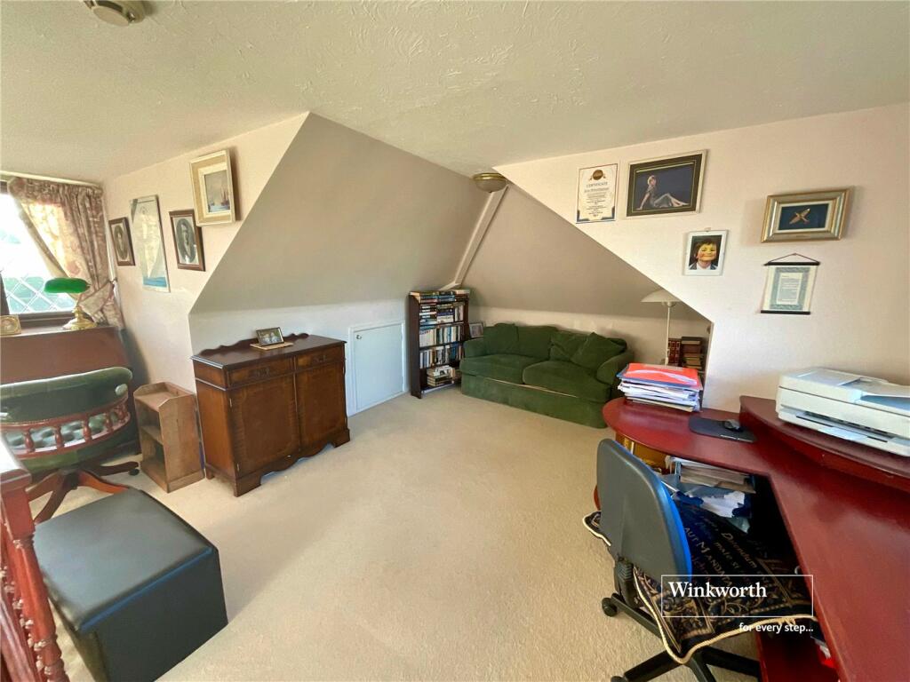 Additional image 15 of Marine Drive East, Barton on Sea, New Milton, Hampshire, BH25