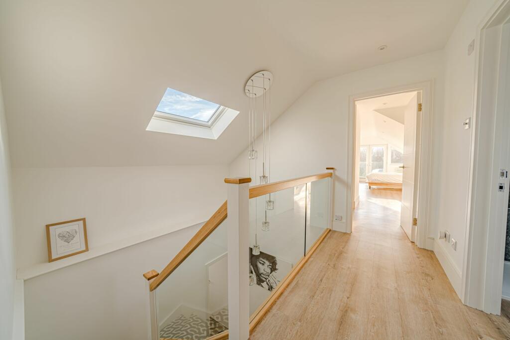 Additional image 9 of Burford Close, Christchurch, BH23