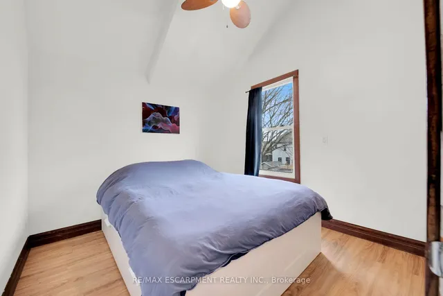 Additional image 31 of 33 Mayflower Ave