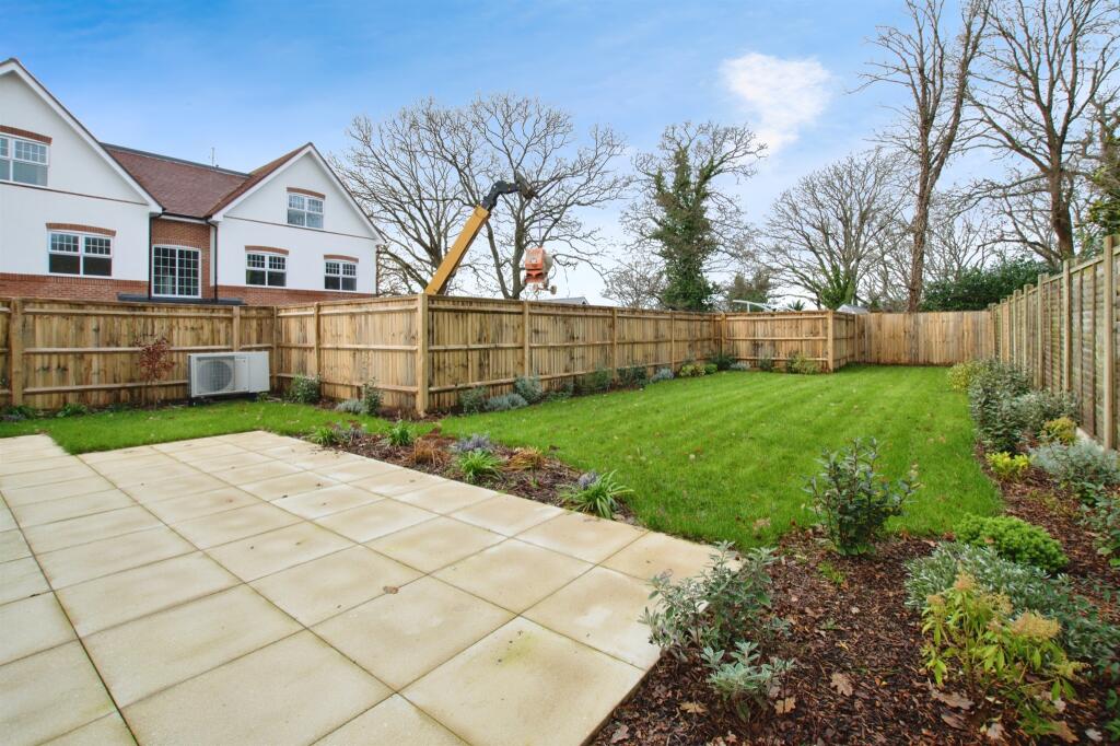 Additional image 19 of Christchurch Road, Ferndown