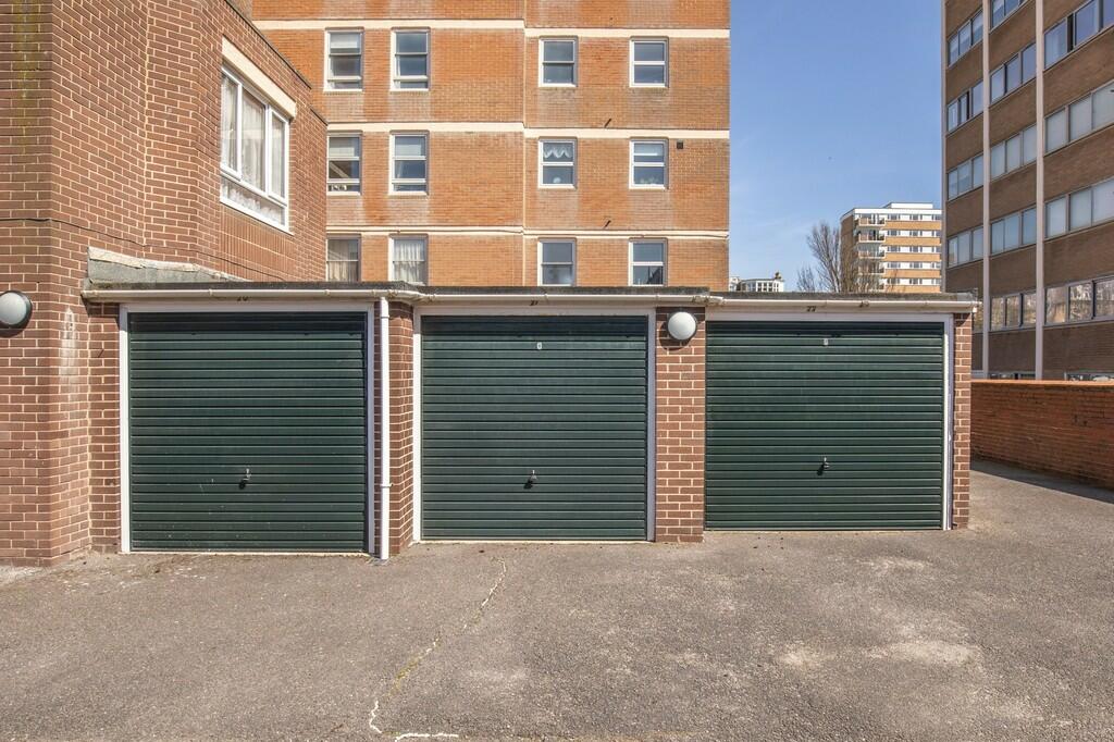 Additional image 19 of Grand Avenue, Hove, BN3 2NG