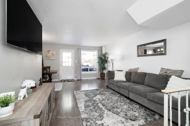 Additional image 6 of 44 Village Crt Unit 22