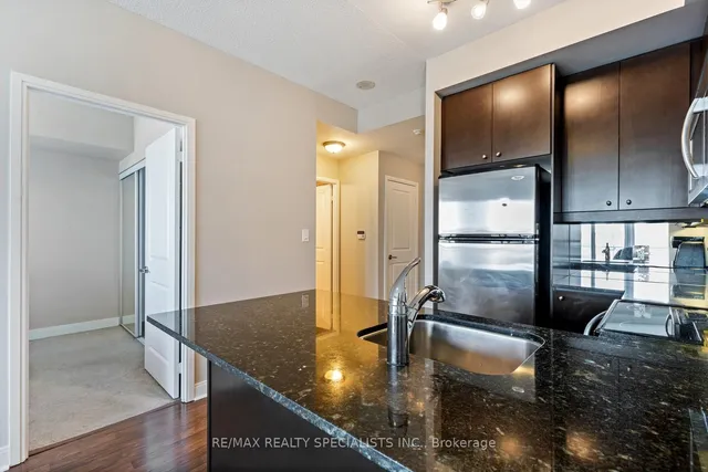 Additional image 14 of 50 Absolute Ave Unit 909