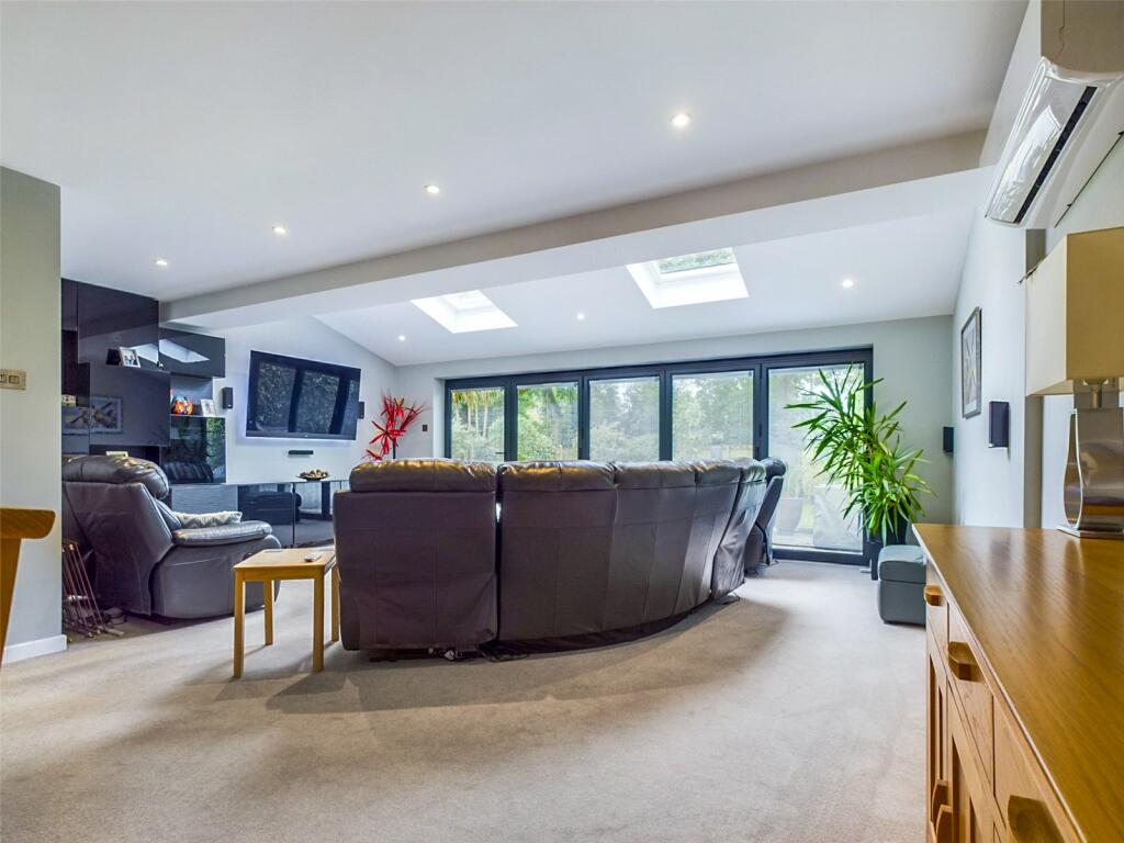 Additional image 26 of Hazel Close, Highcliffe, Dorset, BH23