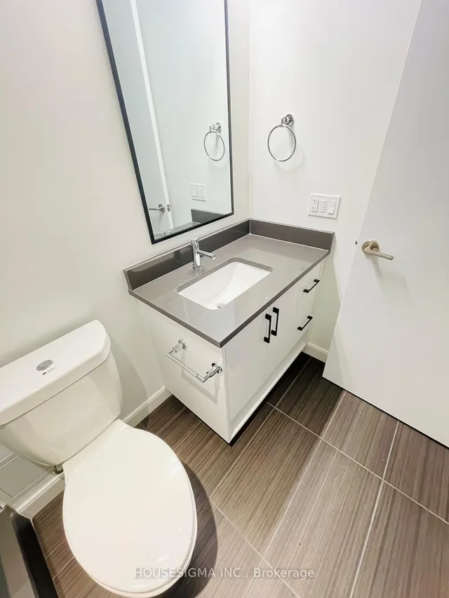 Additional image 9 of 741 King St Unit 103