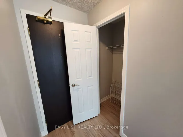 Additional image 30 of 51 Lower Simcoe St Unit 1501