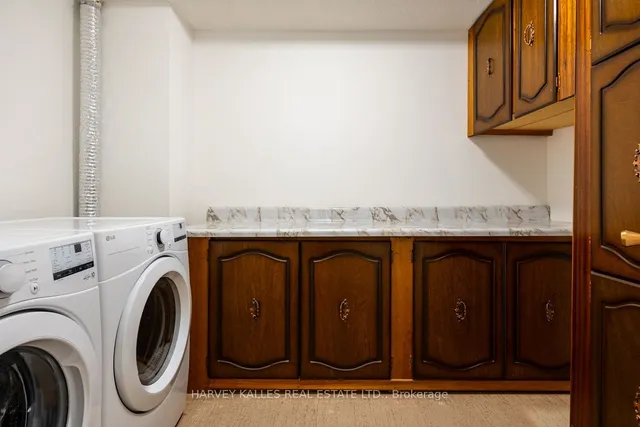 Additional image 17 of 15 La Rose Ave Unit 1514