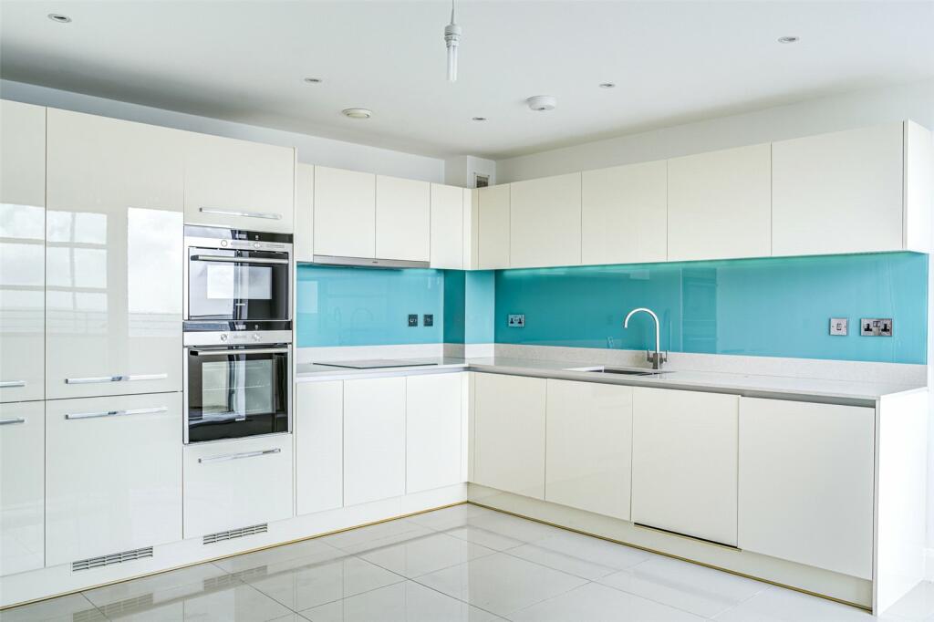 Additional image 5 of Vista Mare East, 42 West Parade, West Worthing, West Sussex, BN11