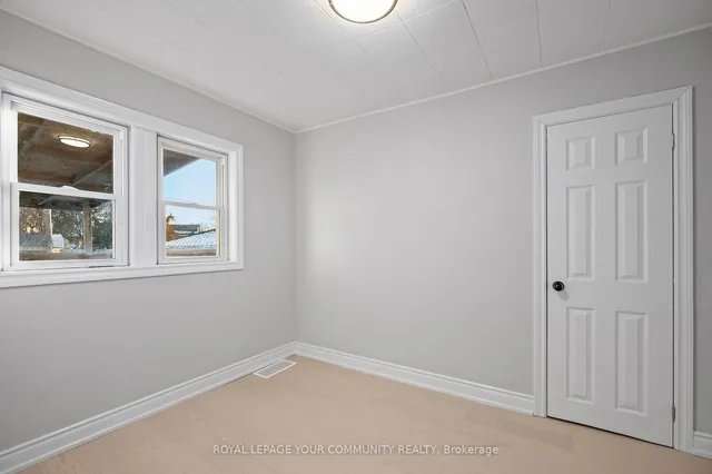 Additional image 11 of 1192 Leaside Rd