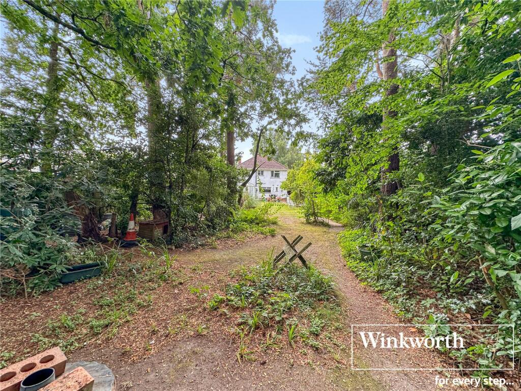 Additional image 15 of The Avenue, West Moors, Ferndown, Dorset, BH22