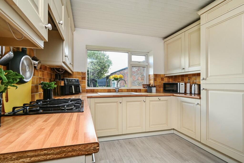 Additional image 27 of Lesser Foxholes, Shoreham, West Sussex, BN43