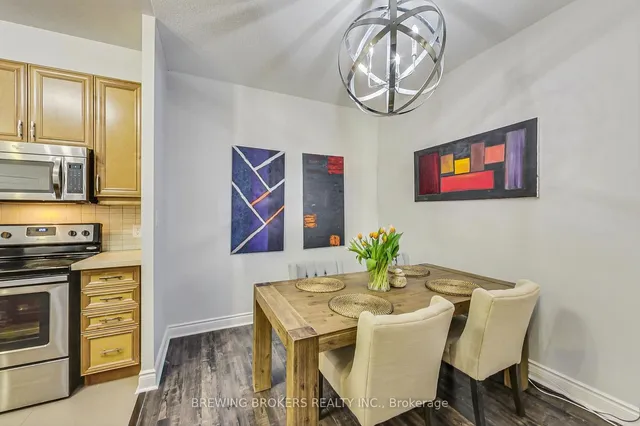 Additional image 11 of 25 Earlington Ave Unit 114