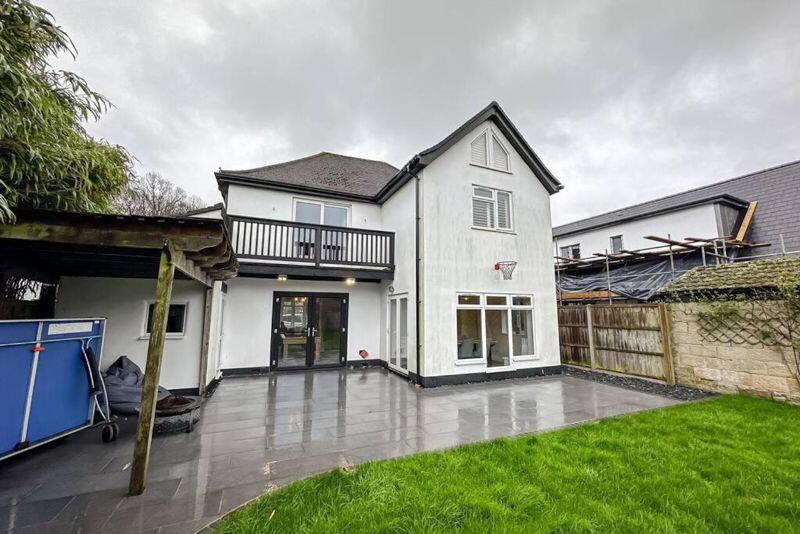 Additional image 19 of New Road, West Parley - Short Term let - £2500pcm