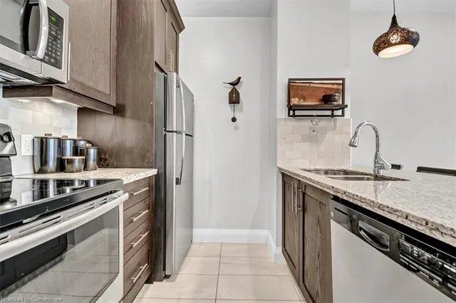 Additional image 2 of 118 King St Unit 1118